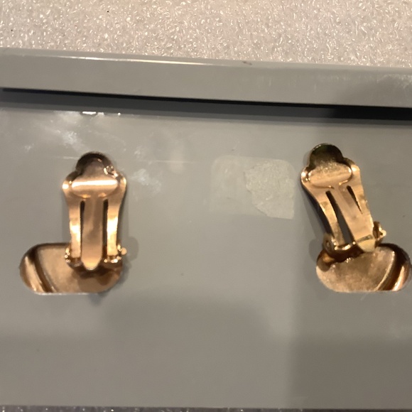 Vintage Button Clip On Earrings MOP - Agate- Sunstone Mixed Lot of 3 - Picture 7 of 12